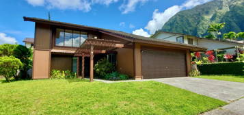 47-562 Halemanu St, Kaneohe, HI 96744