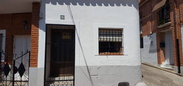 Casa o chalet independiente en venta en calle Vera, 6