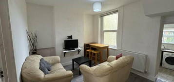 4 bedroom terraced house