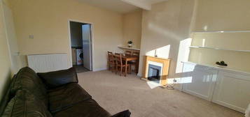 Flat to rent in Stenhouse Drive, Edinburgh EH11