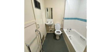 Studio to rent in Normanton Lodge, Derby DE23