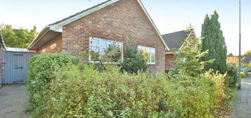 Detached bungalow for sale in Meadow Rise Road, Norwich NR2