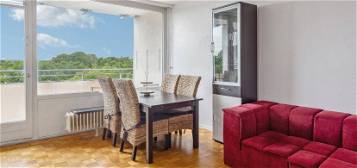 Vermietete 2-Zimmer-Wohnung mit Erbbaurecht mit sonniger Loggia und PKW-Stellplatz in Pinneberg