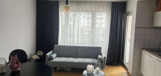 Moderne 2-Raum-Wohnung mit EBK in Düsseldorf