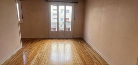 Appartement  à vendre, 3 pièces, 2 chambres, 66 m²