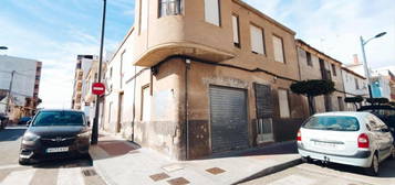 Casa adosada en venta en Pueblo