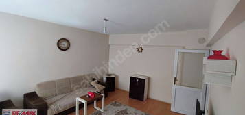 REMAX ŞEHİR'DEN YALOVA MERKEZDE SATILIK 3+1 DAİRE