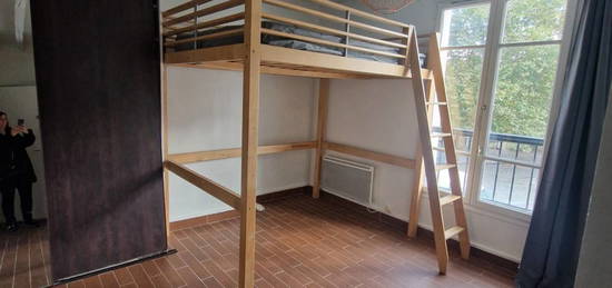 Studio  à louer, 1 pièce, 17 m², Étage 1/–