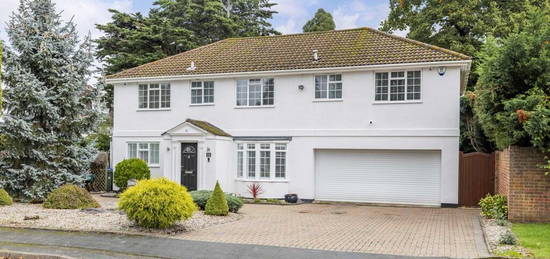 6 bedroom detached house for sale