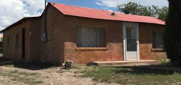 707 H Ave, Carrizozo, NM 88301