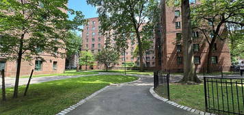 1569 Metropolitan Ave Unit 7H, New York, NY 10462