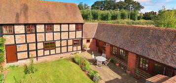 5 bed barn conversion for sale