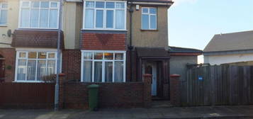 End terrace house to rent in Chestnut Avenue, Southsea PO4