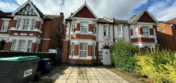 6 bedroom semi-detached house for sale