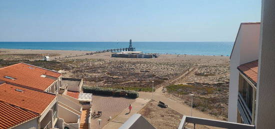 Apparemment à port leucate