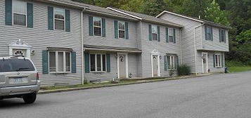 9625 Cost Ave APT 7, Stonewood, WV 26301