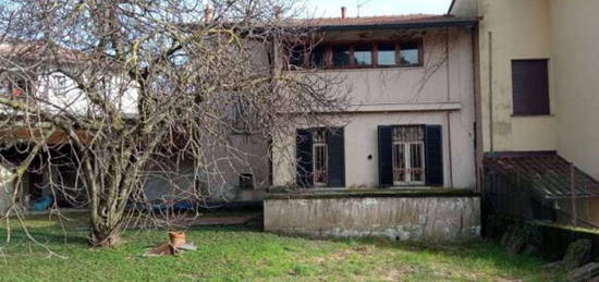 Casa indipendente all'asta in via Giovanni Pascoli s.n.c