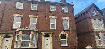 7 bedroom terraced house