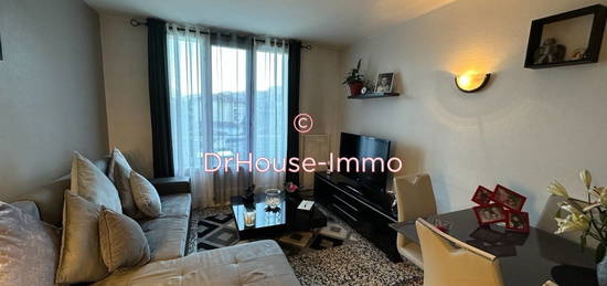 Appartement  à vendre, 4 pièces, 3 chambres, 66 m²