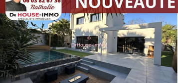 IMMO CAP SUPERBE VILLA A VENDRE AU GRAU D AGDE 152 M2 4 CHAMBRES AVEC PISCINE CHAUFFEE ET JARDIN LUXURIANT