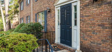 2061 Montreat Cir Unit C, Vestavia Hills, AL 35216