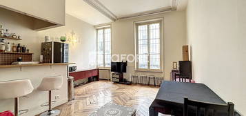 Appartement Paris 2 pièce(s) 44 m2