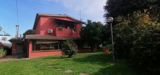 Villa in vendita in via di Colle Lungo Terza Strada s.n.c