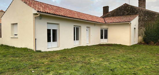 Maison de plain-pied  à vendre, 3 pièces, 2 chambres, 90 m²