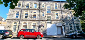 1 bedroom ground floor flat for sale