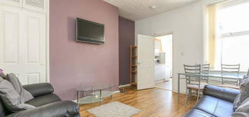 3 bedroom flat to rent