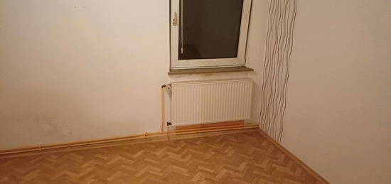 Oberwohnung zu vermieten