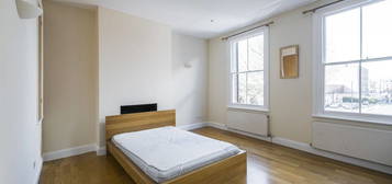 Duplex to rent in Blundell Street, London N7