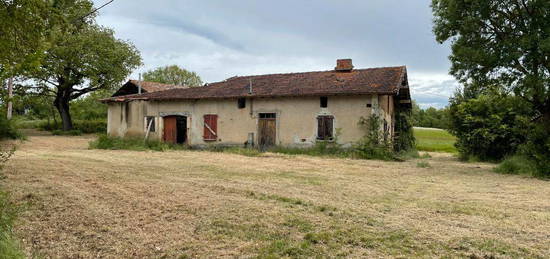 Ancienne ferme à rénover avec vue sur les Pyrénées