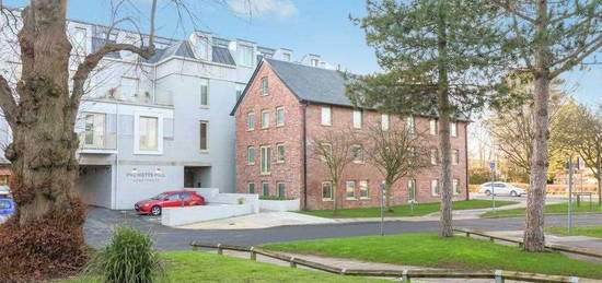 Flat to rent in Prewetts Mill Apartments, Mill Bay Lane, Horsham RH12