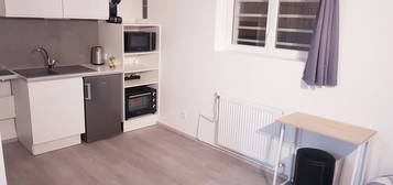 Studio meublé 16M2 à Poissy