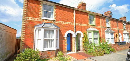 3 bedroom end of terrace house