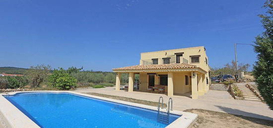 Chalet en Vilanova d´Alcolea