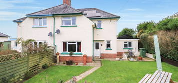 3 bed semi-detached house for sale