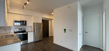 604 - 56 LAKESIDE TERRACE, Barrie (Little Lake), Ontario