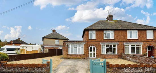 4 bedroom semi-detached house for sale