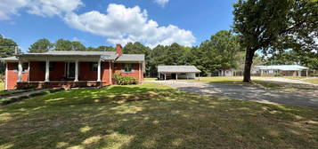 659A/B Highway 4, Dennis, MS 38838