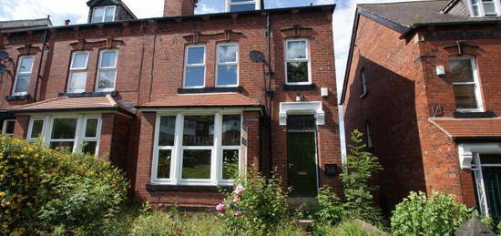 5 bedroom terraced house