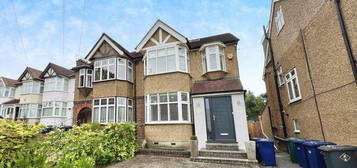 5 bedroom semi-detached house for sale