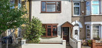 2 bed terraced house for sale