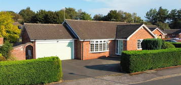 3 bed detached bungalow for sale