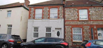 Flat to rent in Bradley Crescent, Bristol BS11