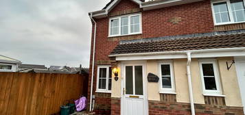 2 bed end terrace house to rent