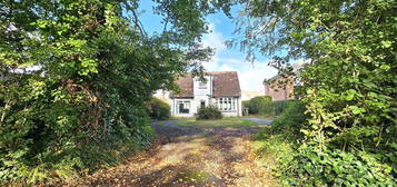 2 bed detached house for sale