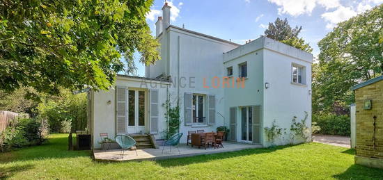 Maison  à vendre, 9 pièces, 6 chambres, 267 m²