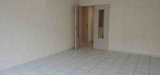 Appartement  à vendre, 3 pièces, 2 chambres, 64 m²